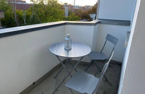 Siemensstadt Apartamento | Neue, Sanierte, Modernisierte /komplett Möblierte Wohnung Charlottenburg/ Berlin