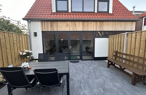 Domburg Casa | Neugebautes Ferienhaus für 4 Personen im Herzen des Badeortes Domburg!
