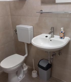 Neumuhl Apartamento | Neumühles Apartment Duisburg, großes TV, Wlan, Kaffeemaschine & Erdgeschoss