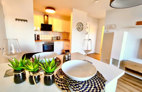 Magdeburg Apartamento | Neuwertige Wohnung in Top Lage Incl. Parkplatz, Fahrstuhl, 2 Zimmer+küche+bad