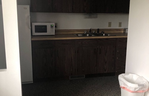 Marshfield Hotel | Neva Jean Motel