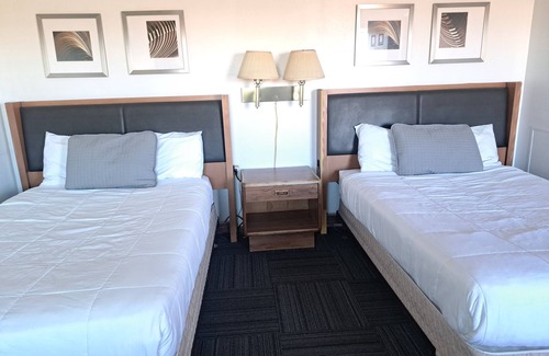 Marshfield Hotel | Neva Jean Motel