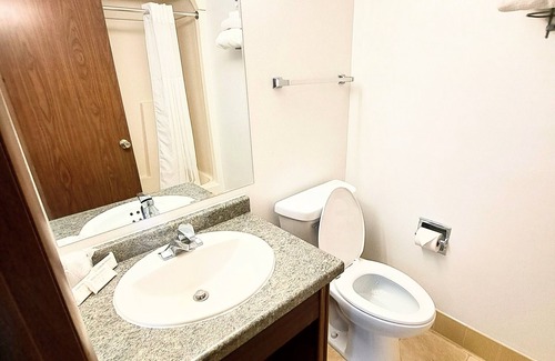Marshfield Hotel | Neva Jean Motel