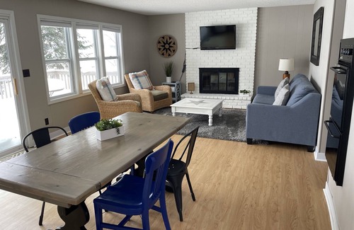 Grand Rapids Cabina | PROPIEDADES DE NEVAEH - LAGO DE POKEGAMA - "LA CASA" (cabañas adyacentes disponibles)