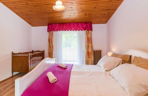 Rakotule Casa | Casa de vacaciones Nevenka (MVN201) en Motovun - 10 personas, 4 dormitorios