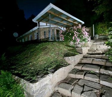 Hogsback Casa | Never Daunted