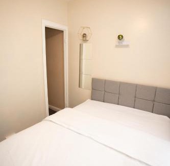 Coventry Casa | Never Give-Up Academy Stay - Where Comfort Meets Care