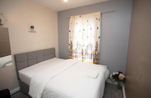 Coventry Casa | Never Give-Up Academy Stay - Where Comfort Meets Care