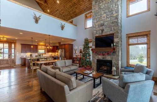 Elk Park Casa | Neverending Story at Eagles Nest