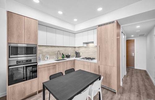 Richmond City Centre Apartamento | NEW 1.5 BDR APT in Perfect Location | Skytrain & Richmond Mall