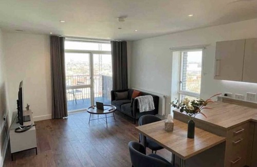 Gascoigne Apartamento | NEW 1 bed modern cosy flat FREE WI-FI - with balcony