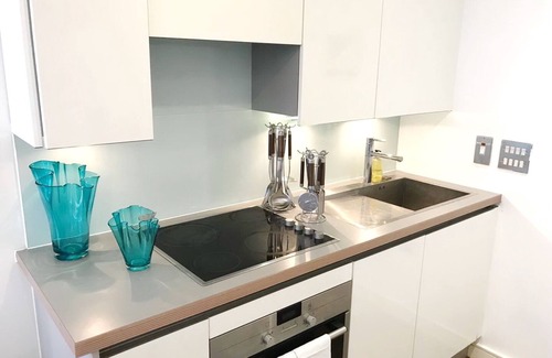 Peninsula Apartamento | Nuevo 1 cama plana cerca de Greenwich Park / O2-Sleeps Max 7