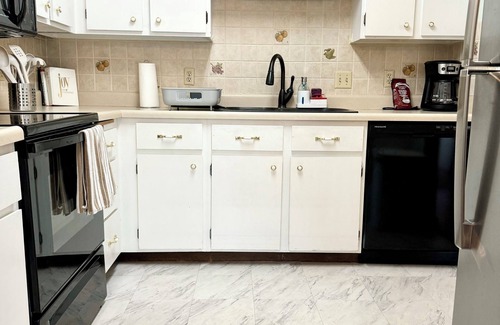 Northwestern Precinct Condominio | NEW 1-bedroom condo with WiFi, AC in lovely Saint Paul near Hospitals!