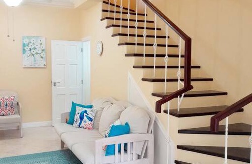 Fitts Village Apartamento | New-#1 Westland Villa, across from West Coast beach