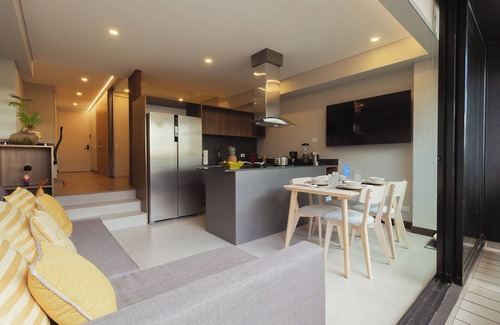 Antiguo Country Apartamento | New 1BR City View w/ Gym, Coworking & Rooftop
