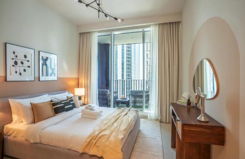 Old Dubai Apartamento | New 1BR in Creek Island with Balcony, Pool & Gym