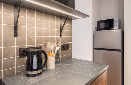 Avoti Apartamento | New 1BR Sleeps 4 Desk Prime Location Bath