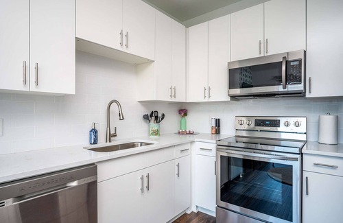 Old Fourth Ward Condominio | New 1BR w/Balcony in Downtown