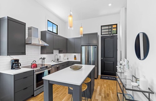 Virginia Highland Apartamento | New 1x1 Apt. in the heart of VA Highlands!