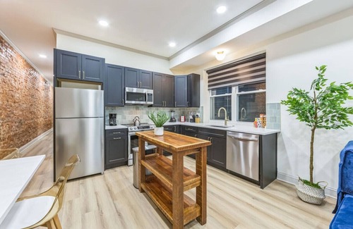 North Philadelphia West Apartamento | New 2/2 Across from Fairmount Park | 10 Mins to DT