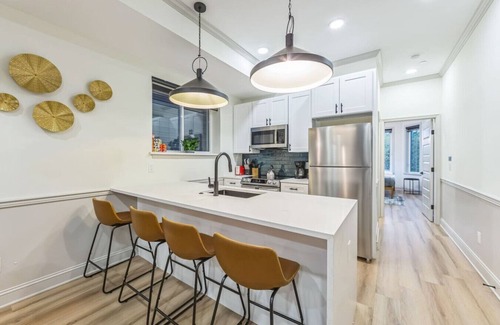 North Philadelphia West Apartamento | New 2/2 Across from Fairmount Park | 10 mins to DT