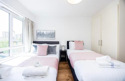 Whittington Apartamento | New 2 Bed 2 Bath APT Perfect For Long Stays & Contractors