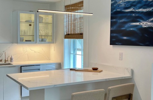 Marblehead Apartamento | NEW 2 Bed w AC, Excellent Location Downtown MHD by Harbor, Sleeps 6 parking