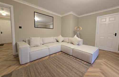 Trafford Apartamento | New 2 Bedroom Appartment In Manchester - Stretford - Old Trafford Close to Football-Cricket Ground & City Centre