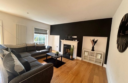 Grimsby Apartamento | NEW 2 Bedroom Spacious Flat