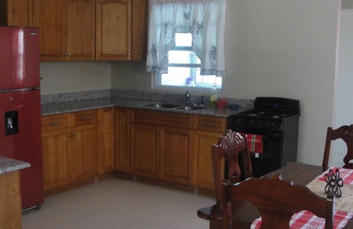 Runaway Bay Alquiler De Eote | Nueva 2 habitaciones - 2 1/2 baño Townhouse