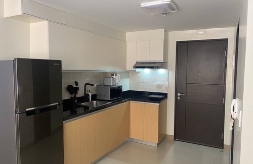 Bacolod Condominio | New 2 BR condo for rent @ One Regis in Upper East!