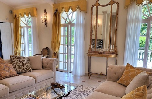 Castelnuovo di Garfagnana Villa | Impresionante villa con 3 dormitorios y 3 baños y a pocos pasos del restaurante.