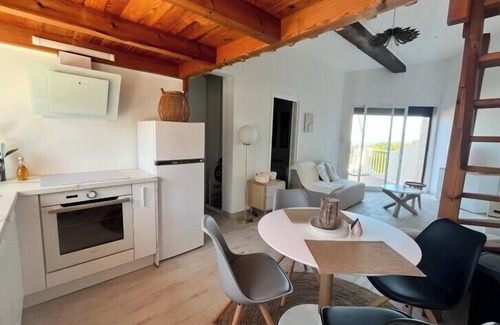 Pietrosella Apartamento | New 2025: Haut de villa 2 chambres vue mer climatisé à 300 mètres de la mer