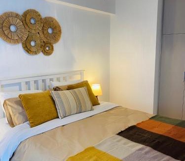 Kallithea Apartamento | NEW 2BD Aprt with Shared Rooftop Pool B3