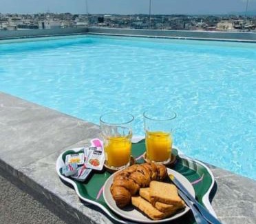 Kallithea Apartamento | NEW 2BD Aprt with Shared Rooftop Pool B3