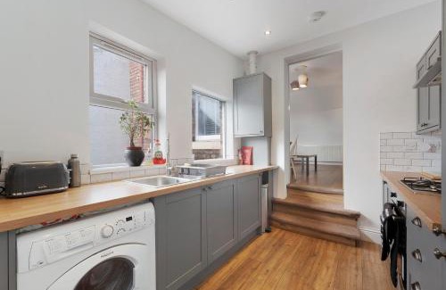 Heaton Casa | New! 2BR in Biddlestone road