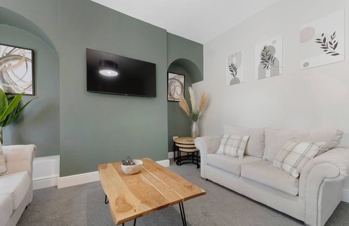 Darlington Casa | NEW! 2BR in Darlington