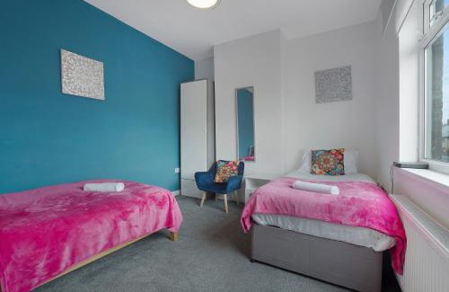 Langley Park Casa | New! 2BR in The Crescent