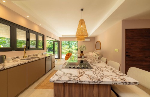 Manzanillo Casa | New 3-bdr home with pool in Manzanillo, near Santa Teresa
