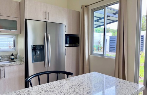 Tamarindo Casa | New 3 bed, 3 bath Home + Pool near Beaches