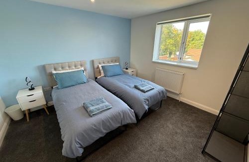 Chepstow Apartamento | New 3 Bedroom Flat Close to Station