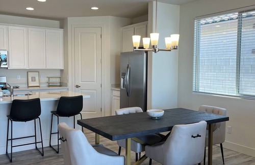 Maricopa County Casa | New 3-bedroom home in Litchfield Park w/ outdoor area. Near Hiking & Golfing