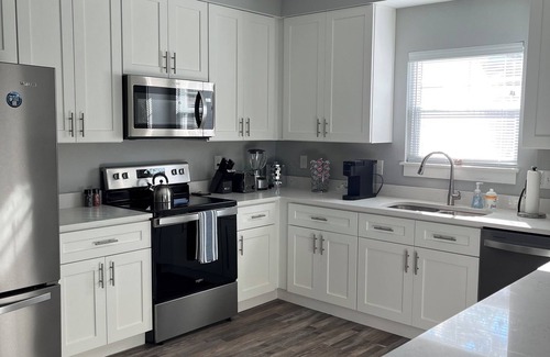 Jarvisburg Casa | New 3-bedroom townhome near OBX beaches with a community pool . Outside lounge