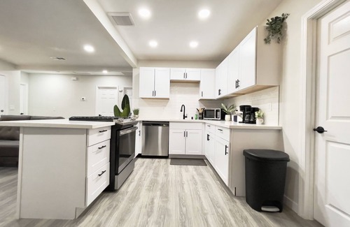 Lancaster Casa | New 3 BR, Gated Parking, Sleep 8, Walk to BLVD