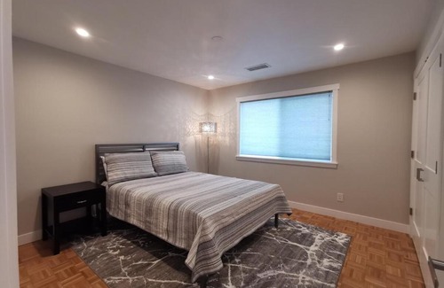Saranap Casa | New 3-BR guesthouse with free parking on prem