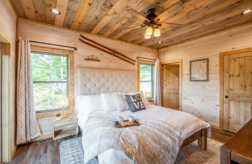 Pigeon Forge Chalet De Esquí | New/3 King Suites/Sleeps12/View/5 mi to PF/Hot tub