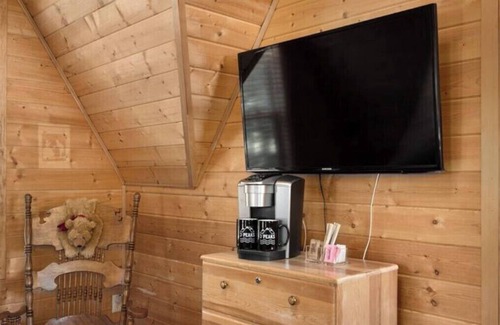 Cle Elum Casa | NEW "3 Peaks" Triple A Frame, Game room, Hot tub