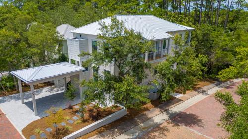 Seacrest Casa | New 30A Retreat Beach Access Hot Tub & Guest Suite