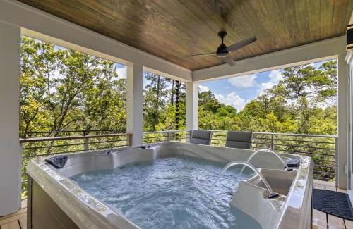 Seacrest Casa | New 30A Retreat Beach Access Hot Tub & Guest Suite