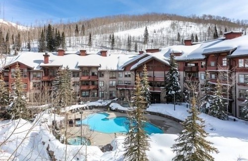 Snowbird Condominio | NEW! 3419B - Double Queen Standard Powderhorn Lodge
